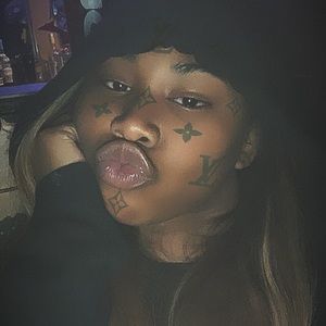 Meet your Posher, Jordyn